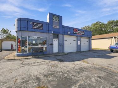 2736 Eggert Road , Tonawanda, NY 14150