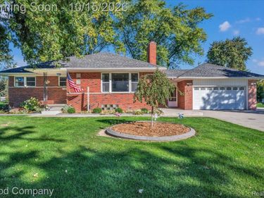 22831 Ulrich Street, Clinton Township, Mi 48036