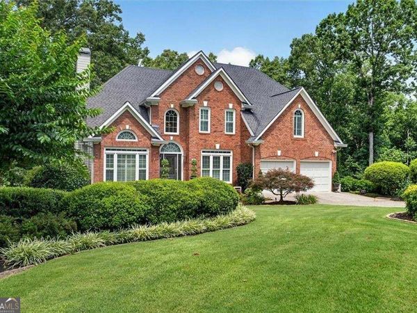 4850 Grandview Trace NE, Roswell, GA 30075