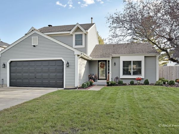 873 Dartmoor Drive , Crystal Lake, IL 60014