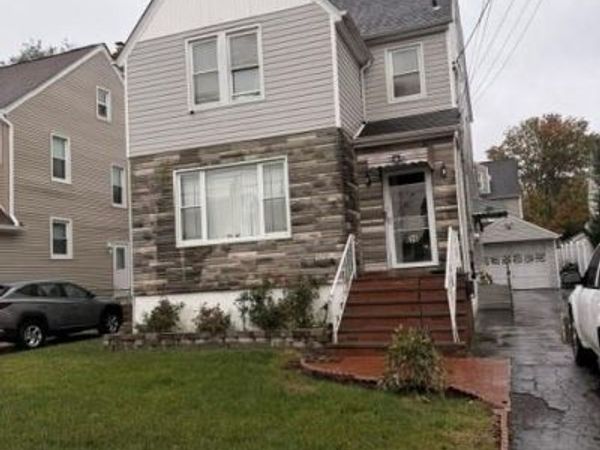 36 Gordon Road , Valley Stream, NY 11581