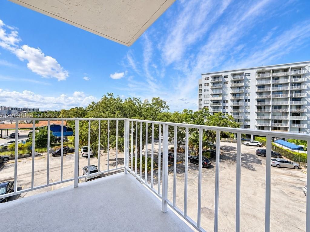 1465 NE 123rd St, Unit 401, North Miami, FL 33161 Photo