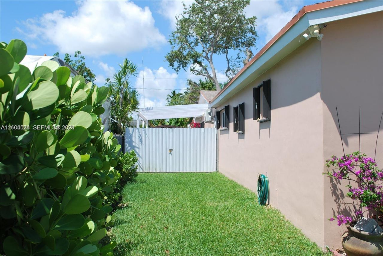 9990 Marlin Rd , Cutler Bay, FL 33157 Photo