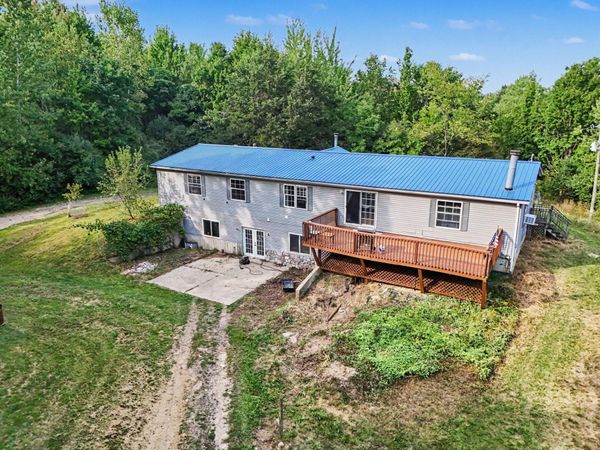 1863 Crystal Lane, Allegan, MI 49010