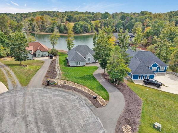 324 Blue Heron RD, Wirtz, VA 24184