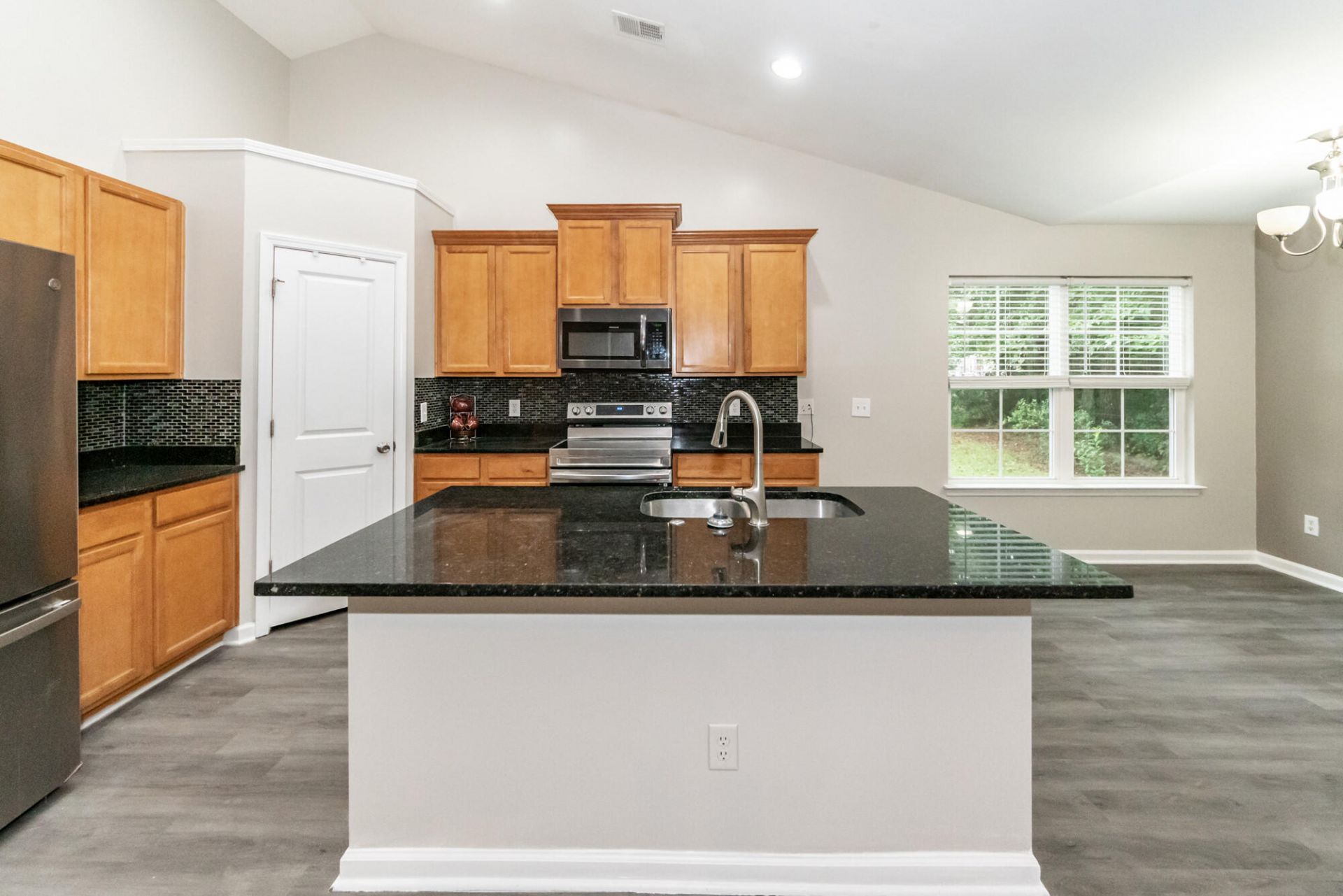 9454 Netted Charm Court Photo 10