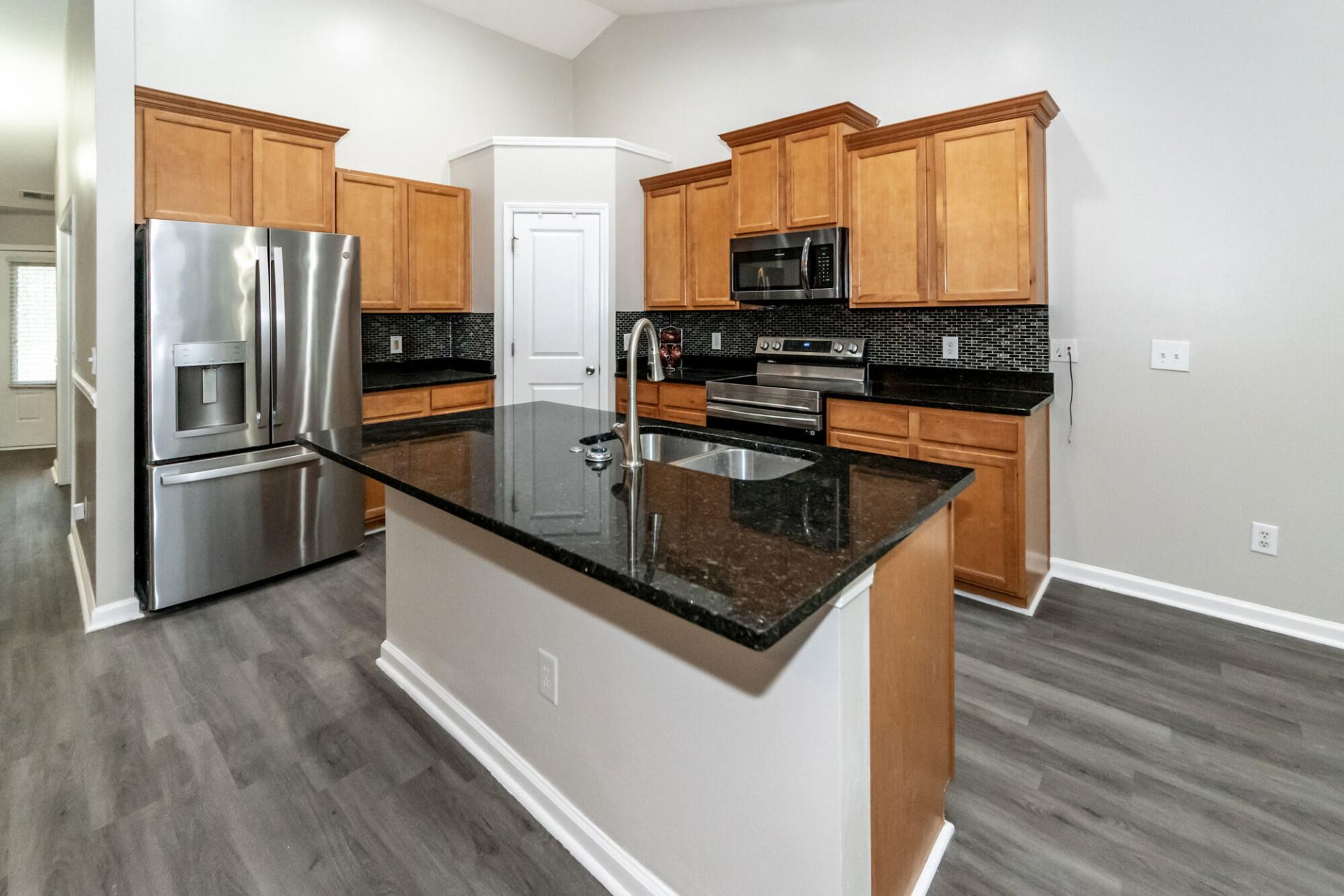 9454 Netted Charm Court Photo 11