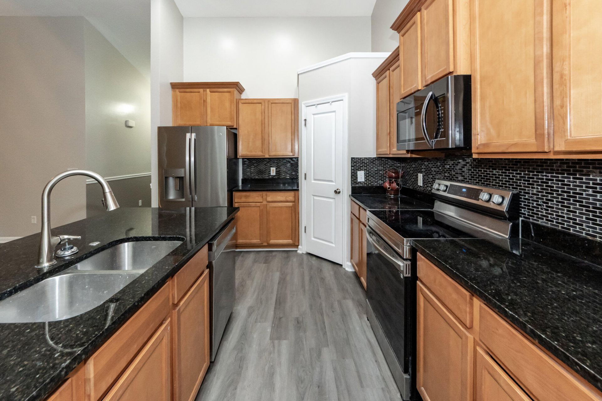 9454 Netted Charm Court Photo 14