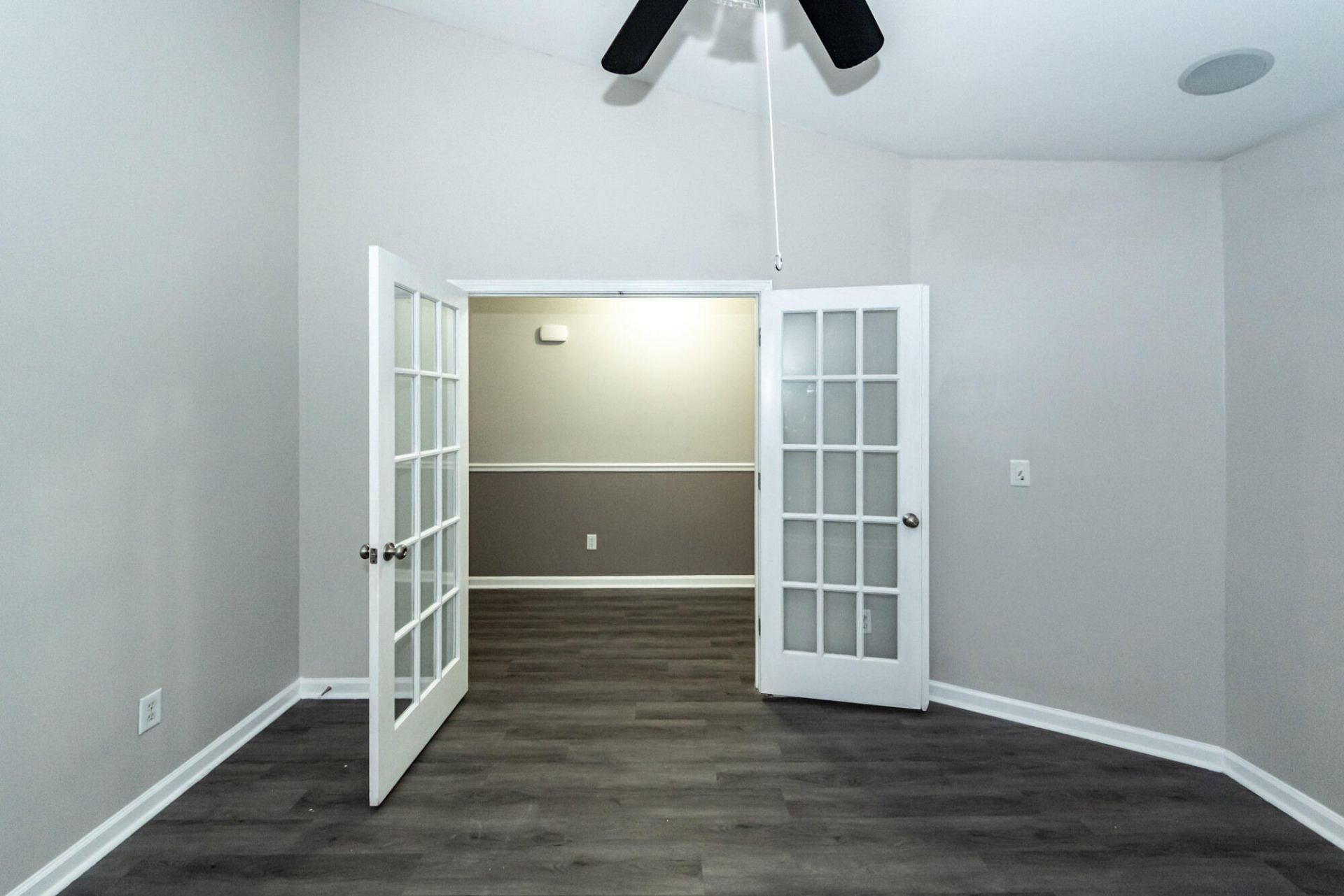 9454 Netted Charm Court Photo 5