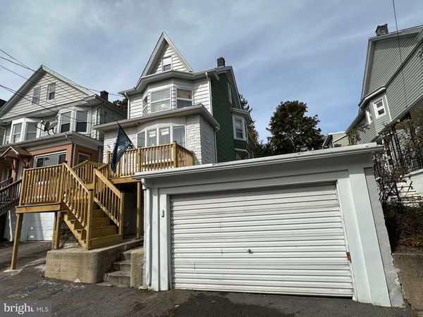 307 INDIANA AVENUE , SHENANDOAH, PA 17976