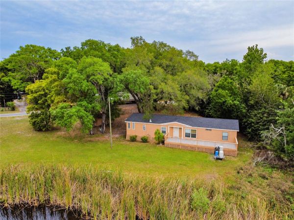 1215 E 149TH AVENUE , LUTZ, FL 33549
