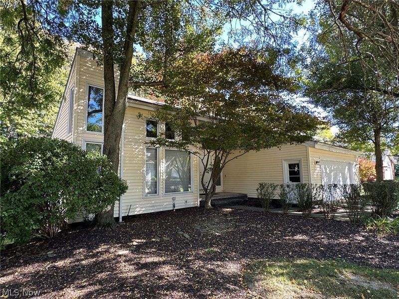 5025 Lansdowne Drive, Solon, OH 44139 Photo 1