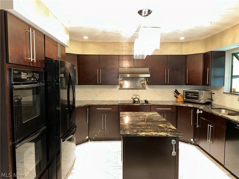5025 Lansdowne Drive, Solon, OH 44139 Photo 13