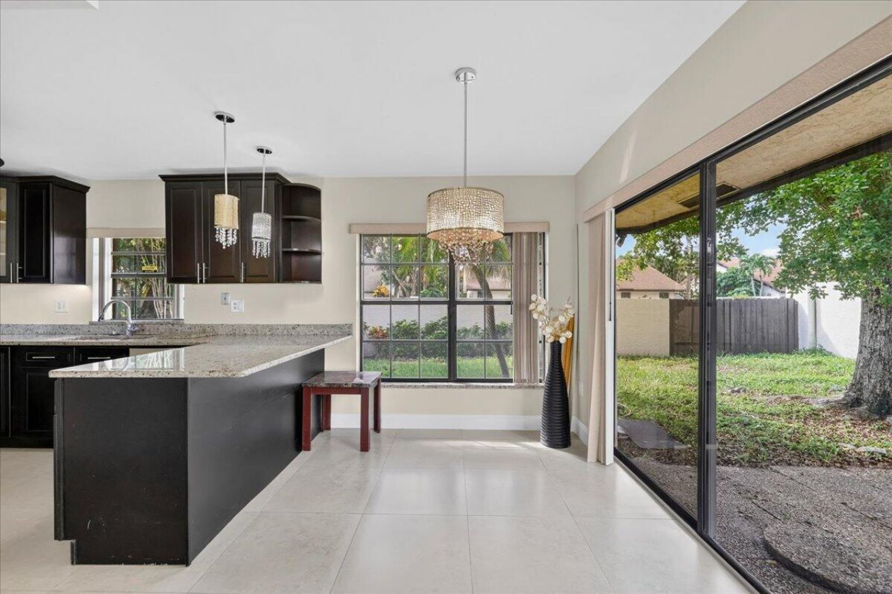 572 SW 28th Avenue, Delray Beach, FL 33445 Photo