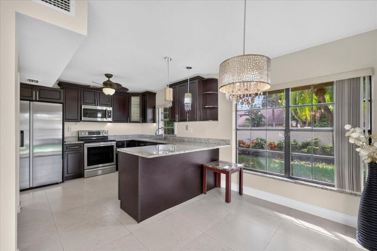 572 SW 28th Avenue, Delray Beach, FL 33445 Photo