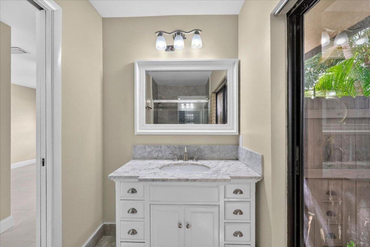 572 SW 28th Avenue, Delray Beach, FL 33445 Photo