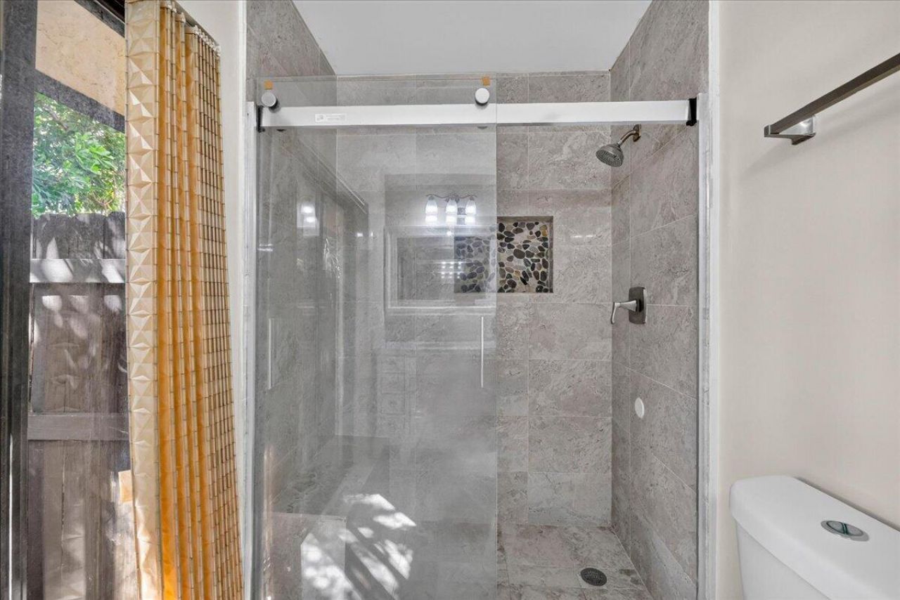 572 SW 28th Avenue, Delray Beach, FL 33445 Photo