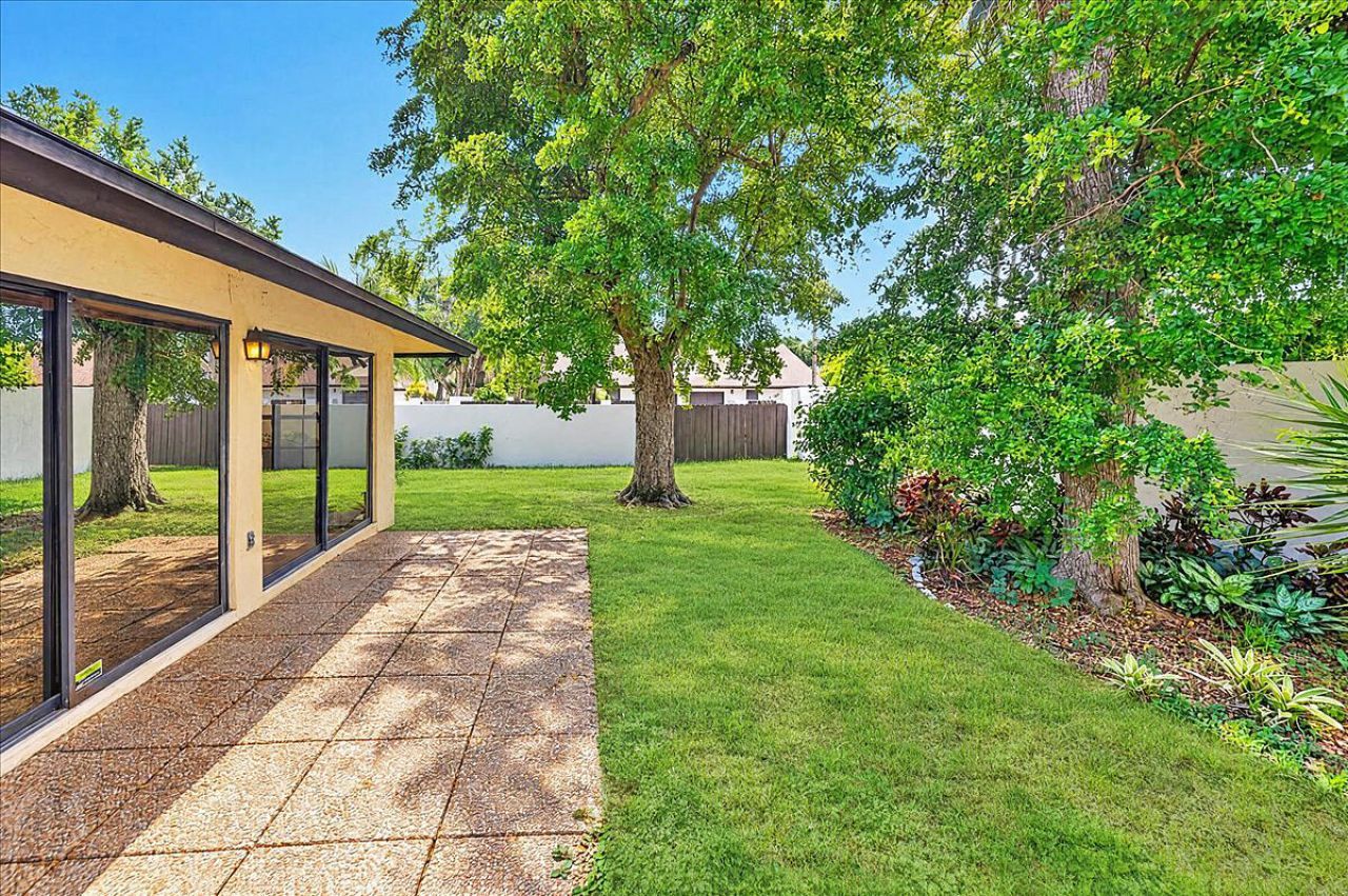 572 SW 28th Avenue, Delray Beach, FL 33445 Photo