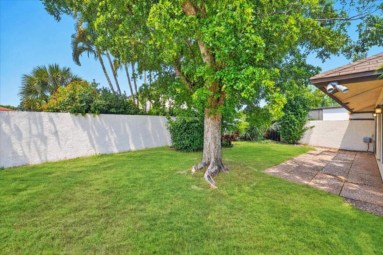 572 SW 28th Avenue, Delray Beach, FL 33445 Photo
