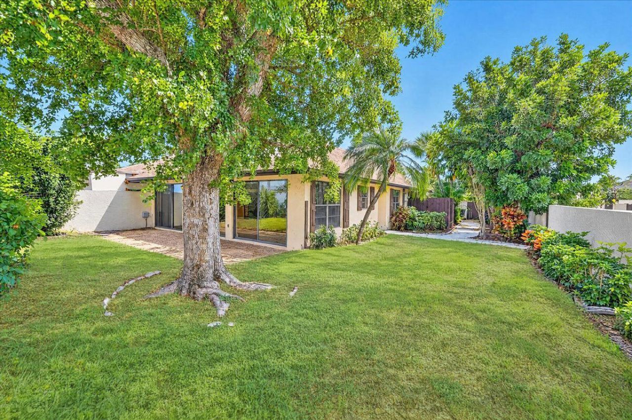 572 SW 28th Avenue, Delray Beach, FL 33445 Photo