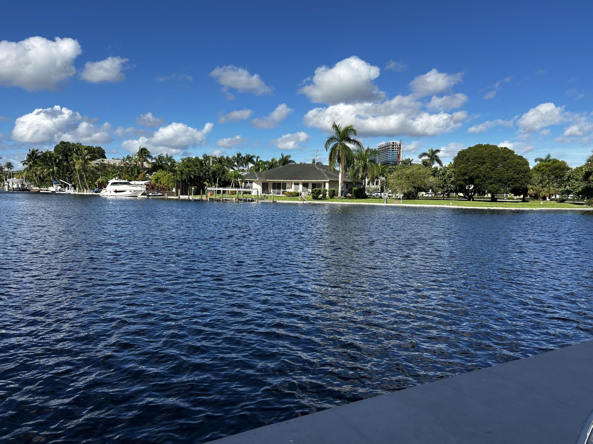 437 Golden Isles Drive, Unit 7G, Hallandale Beach, FL 33009 Photo