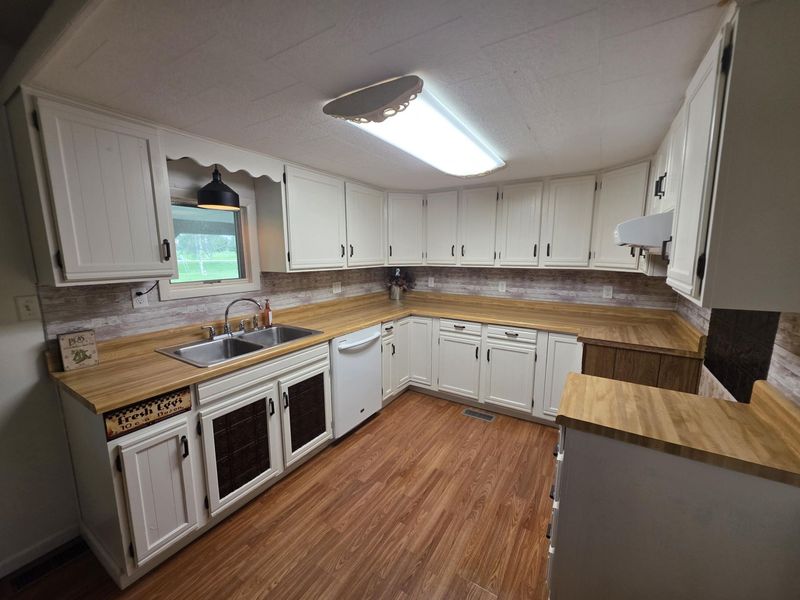 18286 County Road 245, La Rue, OH 43332 Photo 3