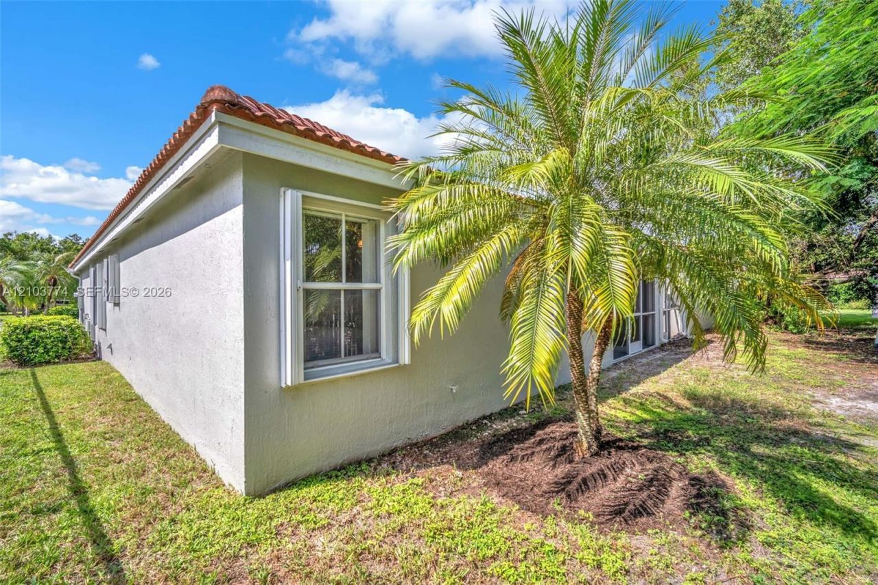 1922 Pisces Ter, Weston, FL 33327 Photo
