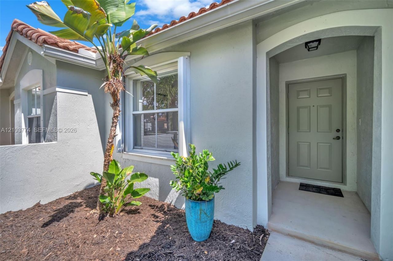 1922 Pisces Ter, Weston, FL 33327 Photo