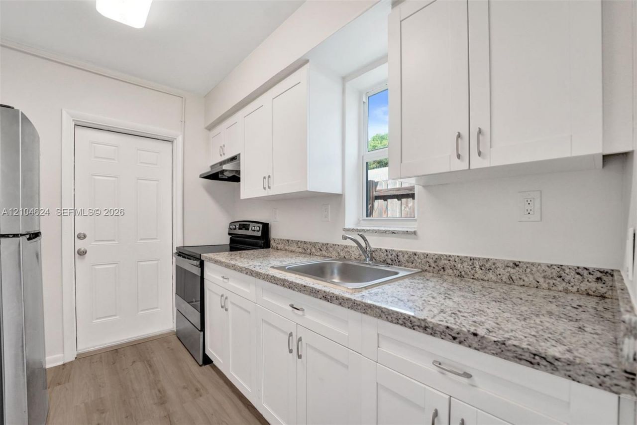 1223 NW 6th Ave, Fort Lauderdale, FL 33311 Photo