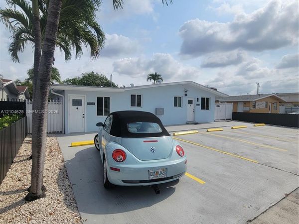 1039 W 23rd St , Unit Front, Hialeah, FL 33010