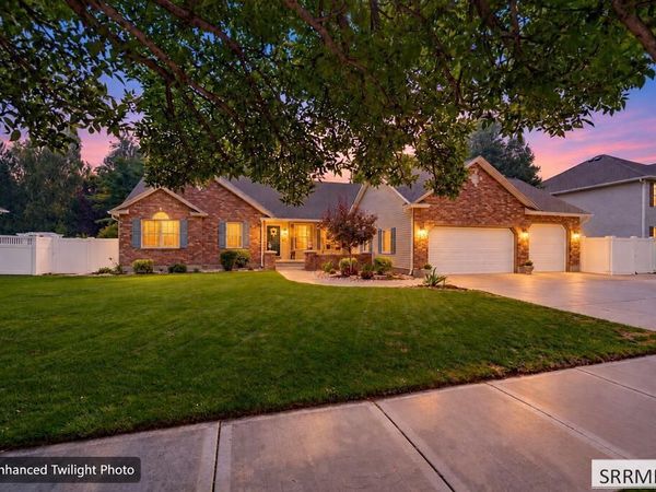 3803 Woodhaven Lane, IDAHO FALLS, ID 83404