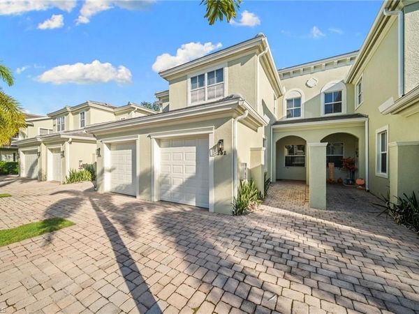 1405 Mariposa CIR , Unit 11202, NAPLES, FL 34105