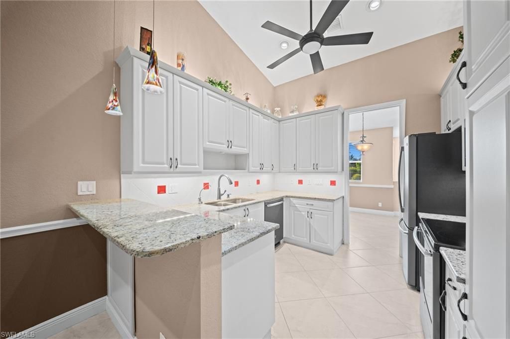 1405 Mariposa Cir , Unit 11202, Naples, FL 34105 Photo