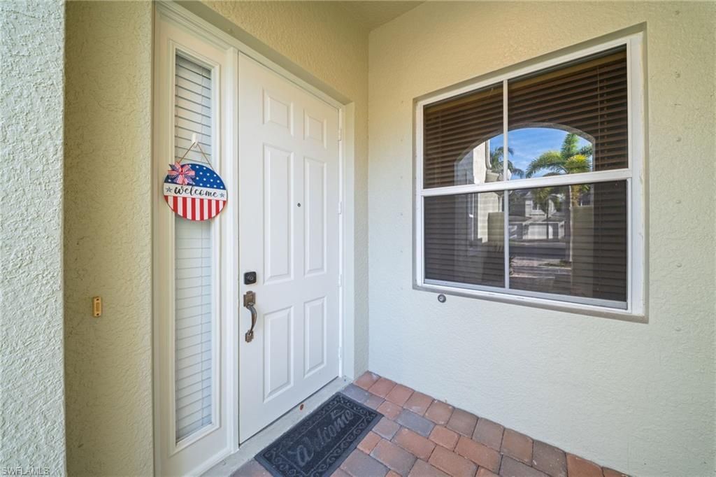 1405 Mariposa Cir , Unit 11202, Naples, FL 34105 Photo