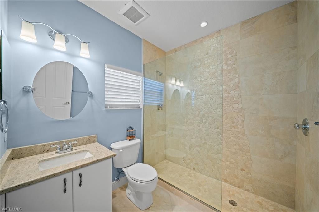 1405 Mariposa Cir , Unit 11202, Naples, FL 34105 Photo