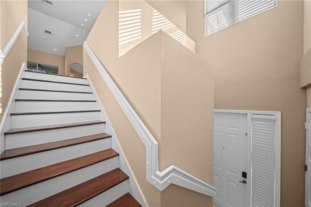 1405 Mariposa Cir , Unit 11202, Naples, FL 34105 Photo