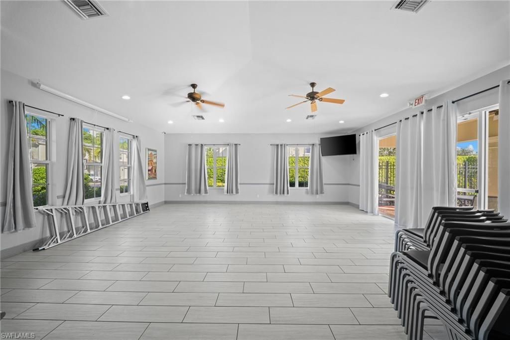 1405 Mariposa Cir , Unit 11202, Naples, FL 34105 Photo