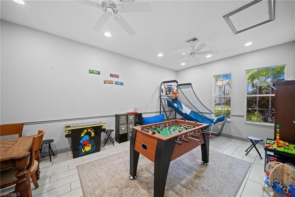 1405 Mariposa Cir , Unit 11202, Naples, FL 34105 Photo