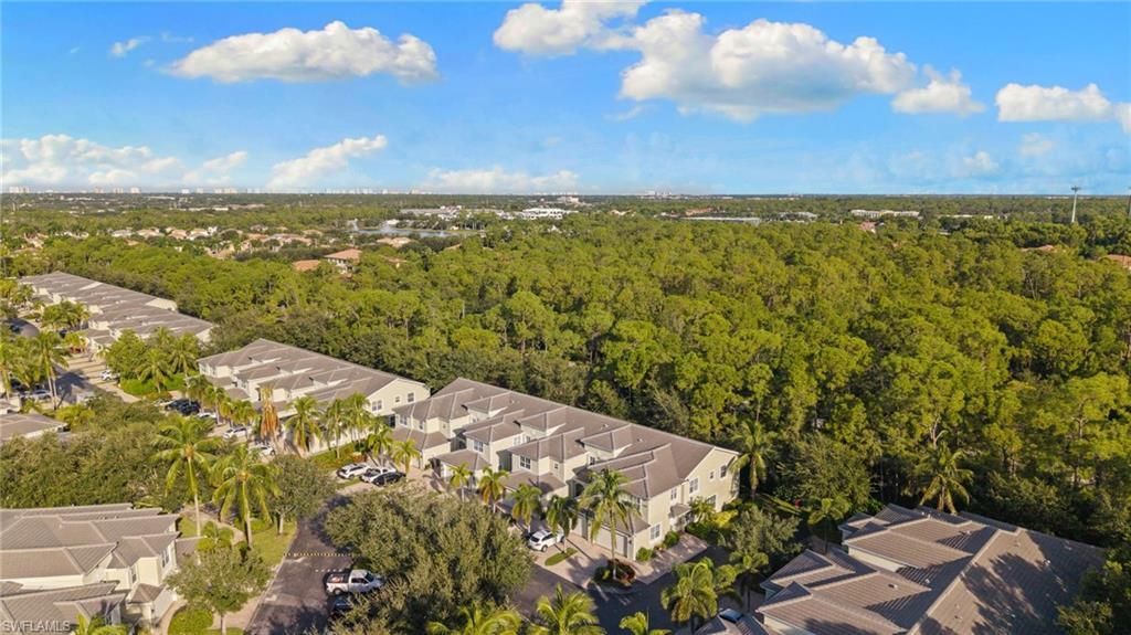 1405 Mariposa Cir , Unit 11202, Naples, FL 34105 Photo