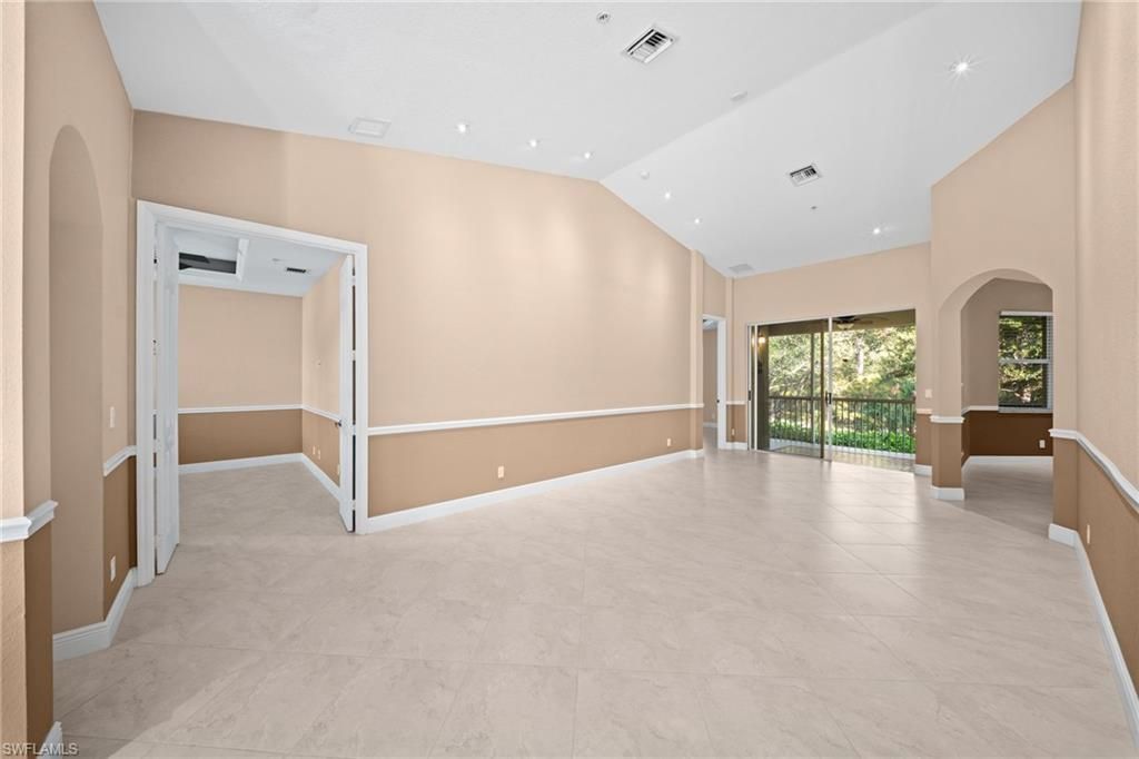 1405 Mariposa Cir , Unit 11202, Naples, FL 34105 Photo