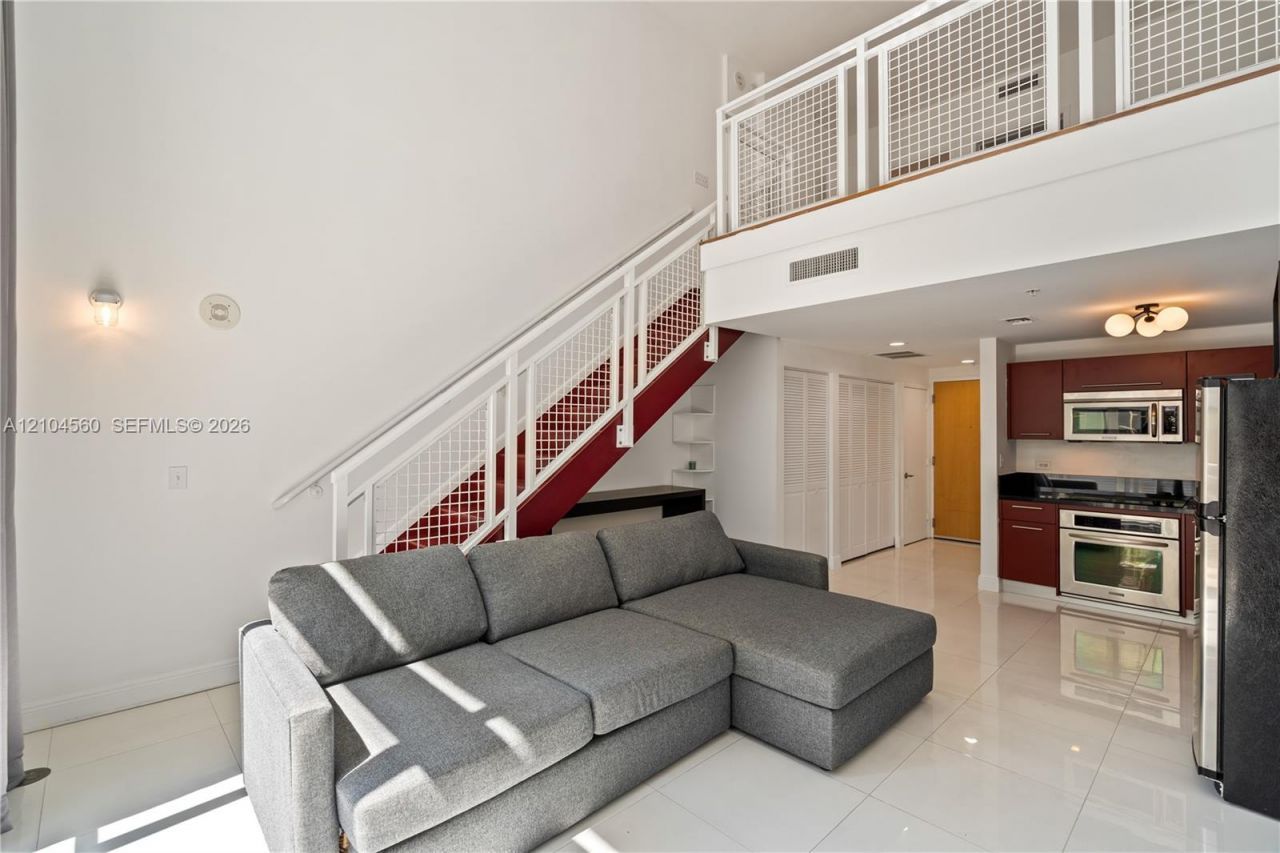 253 NE 2nd St , Unit 424, Miami, FL 33132 Photo