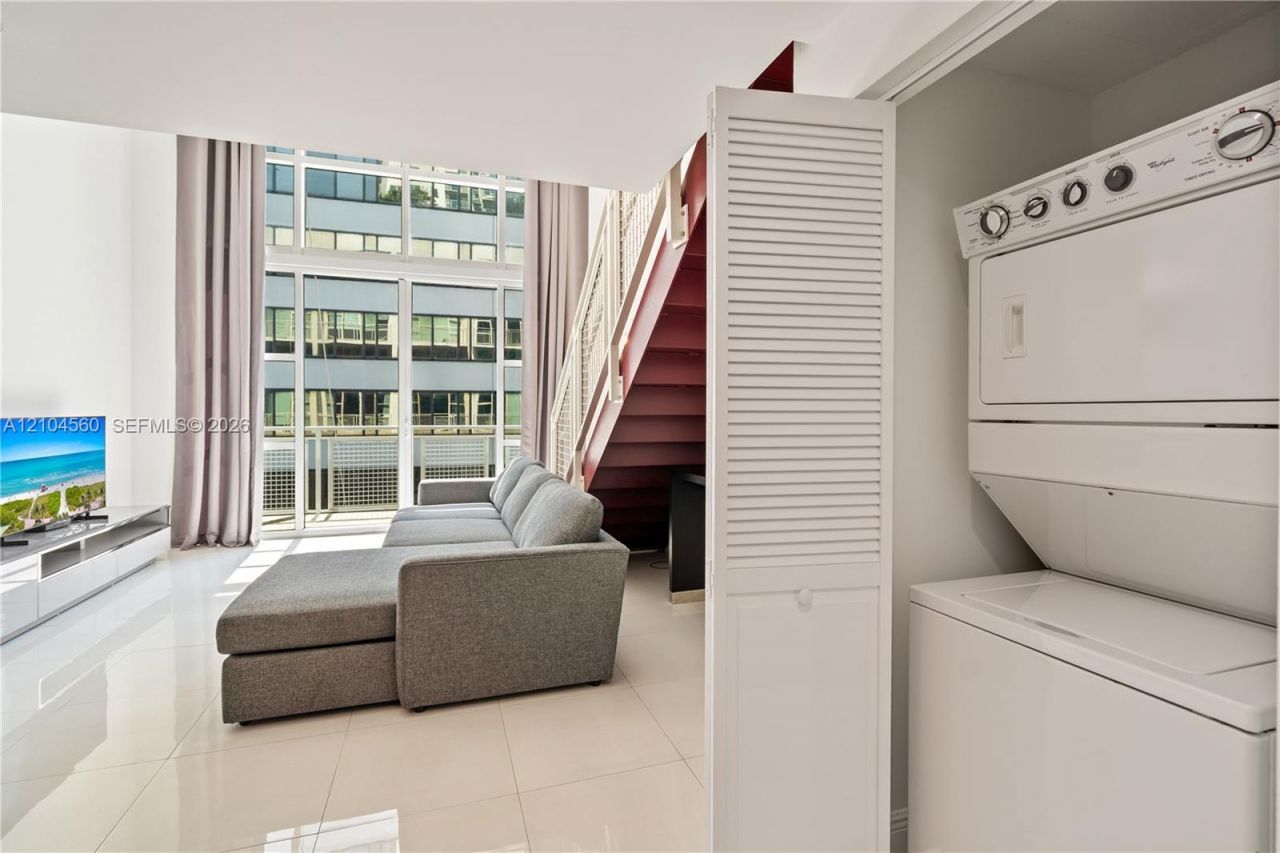 253 NE 2nd St , Unit 424, Miami, FL 33132 Photo
