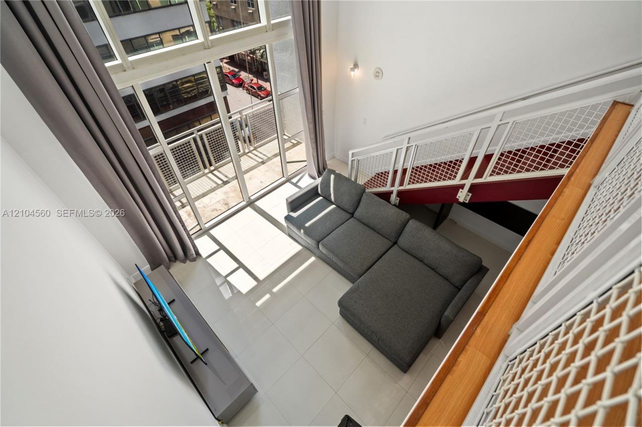 253 NE 2nd St , Unit 424, Miami, FL 33132 Photo