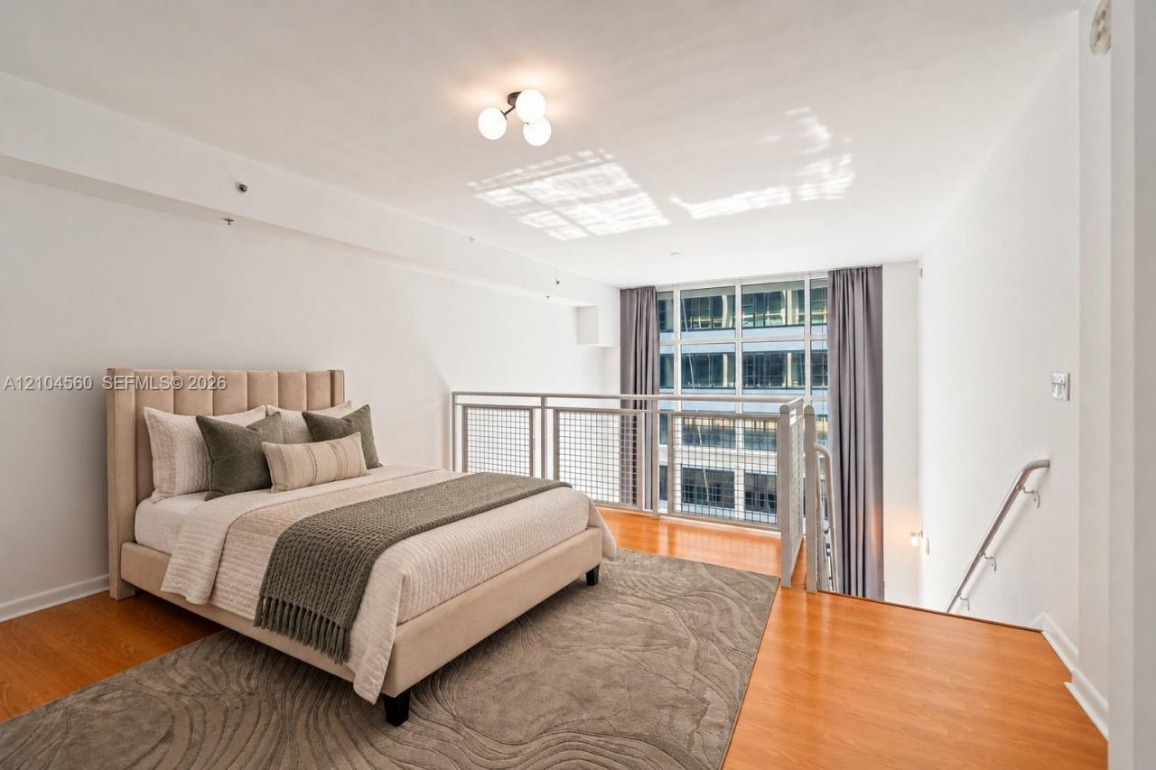 253 NE 2nd St , Unit 424, Miami, FL 33132 Photo