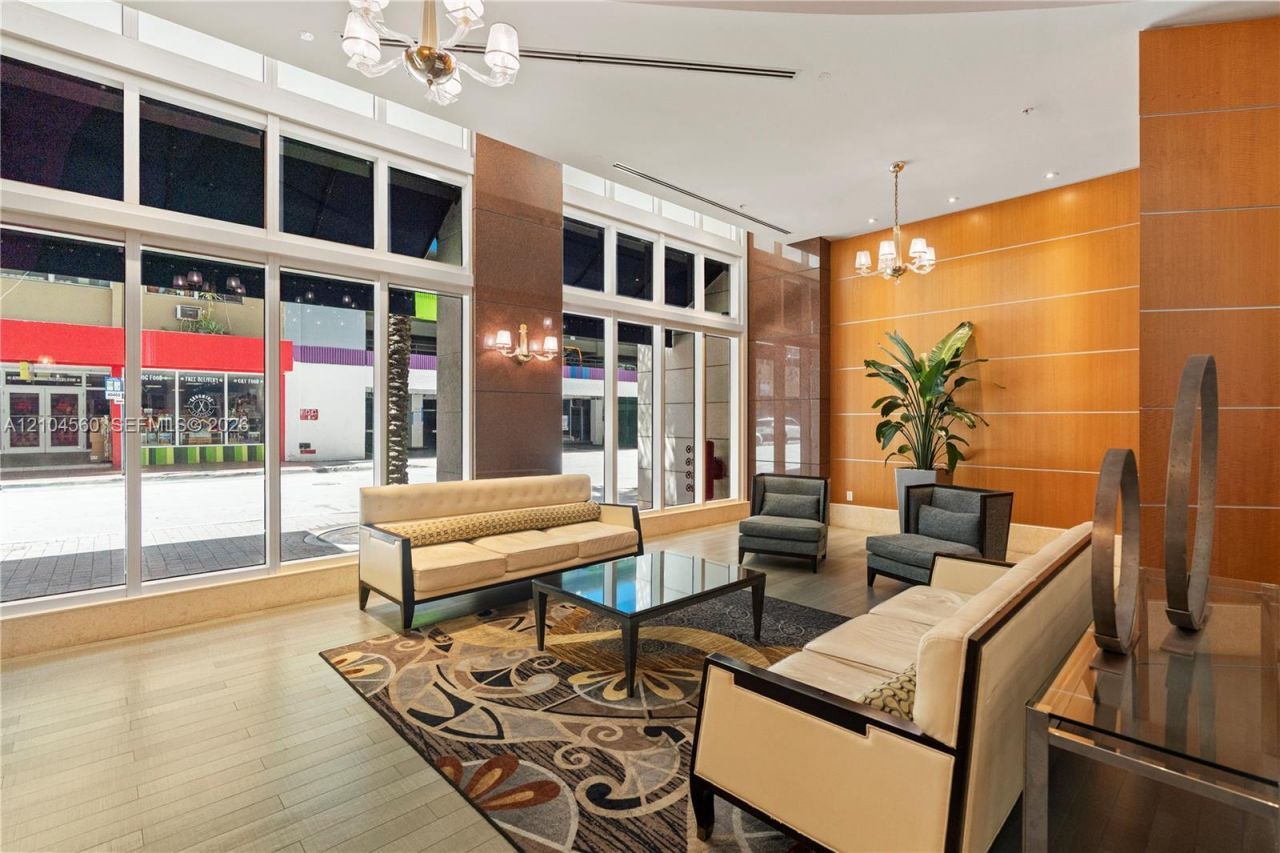 253 NE 2nd St , Unit 424, Miami, FL 33132 Photo
