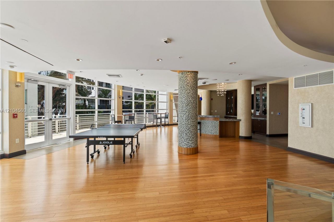 253 NE 2nd St , Unit 424, Miami, FL 33132 Photo