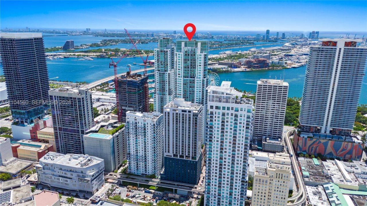 253 NE 2nd St , Unit 424, Miami, FL 33132 Photo