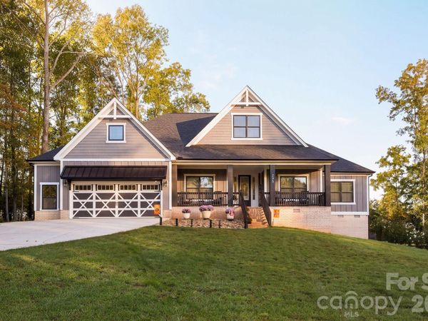295 Rhode Island Court , Mocksville, NC 27028