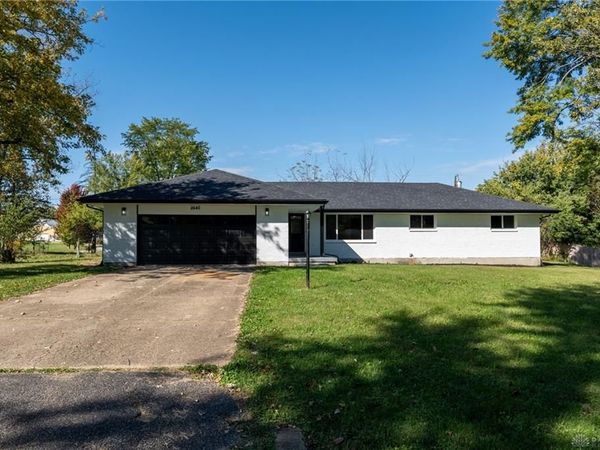 2640 N Emerald Drive, Beavercreek, OH 45431