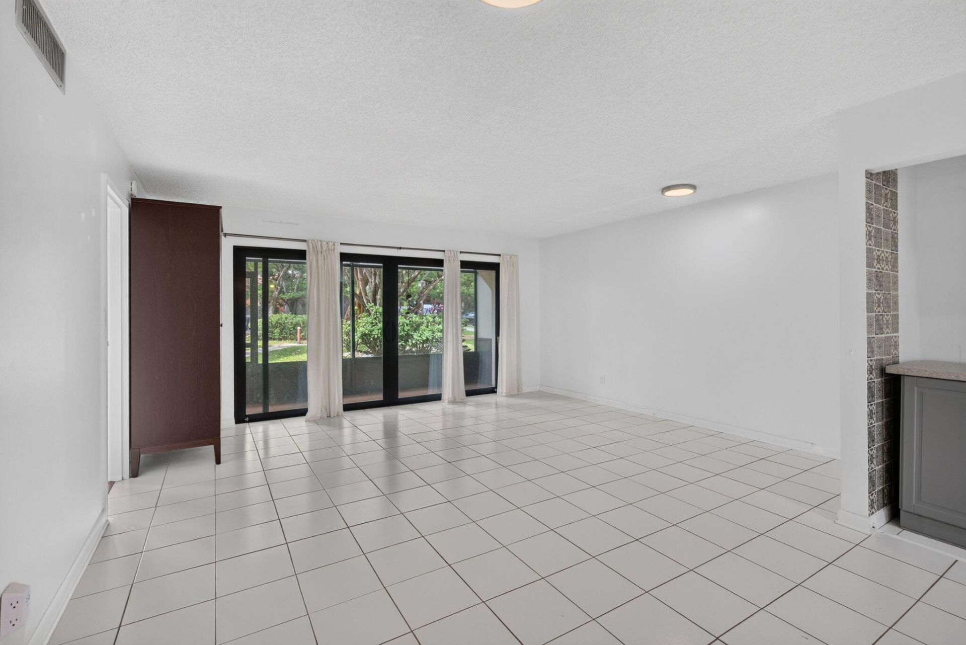 301 N Pine Island Road, Unit 162, Plantation, FL 33324 Photo